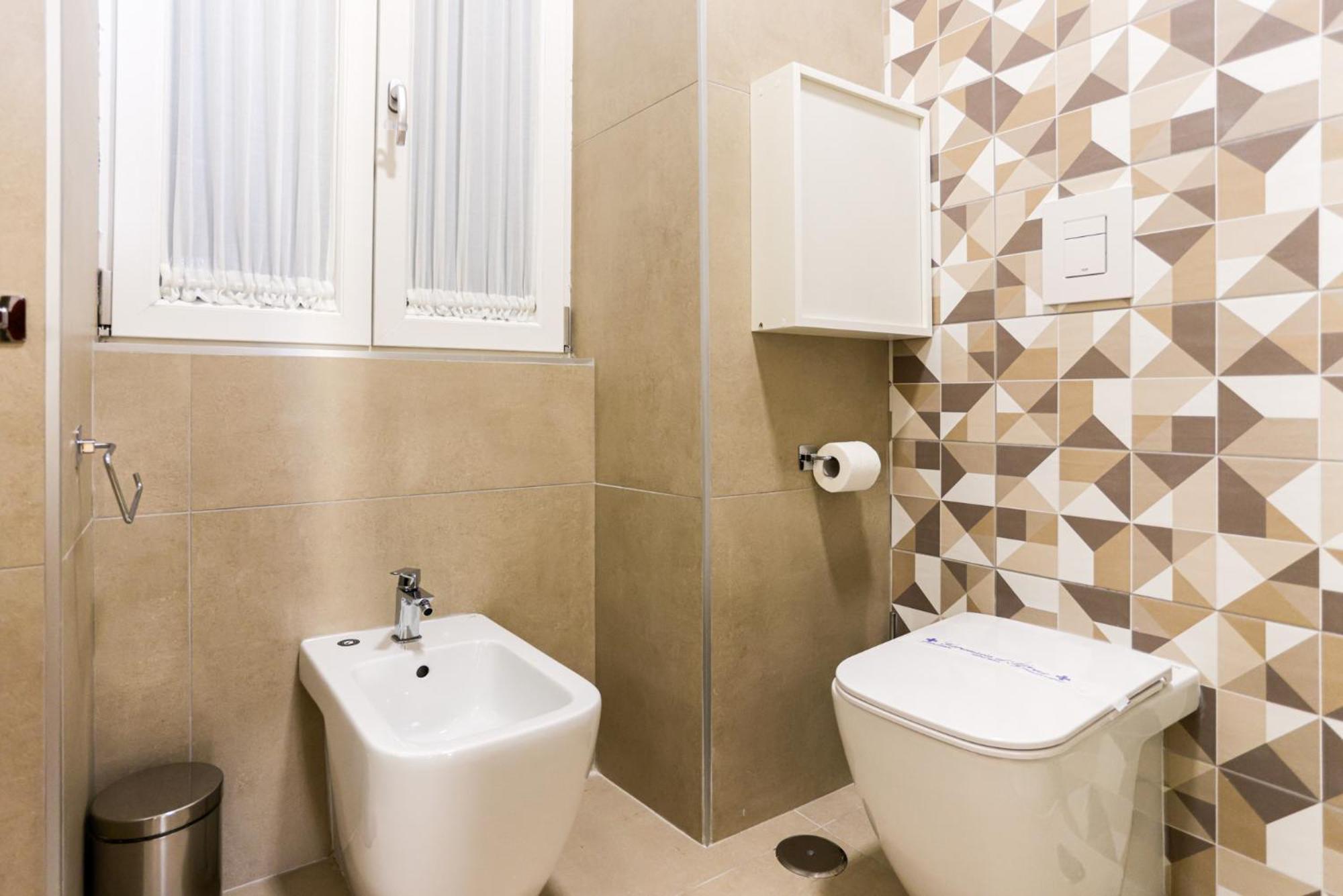 Appartamento Santa Patrizia A Chiaia Napoli